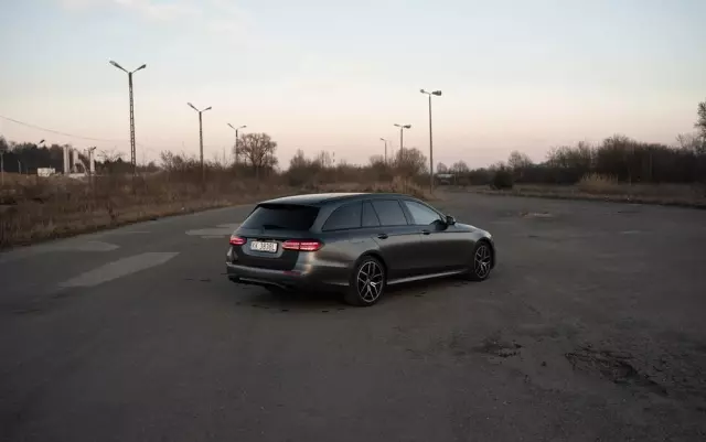 MERCEDES-BENZ Klasa E 400 d 4-Matic AMG