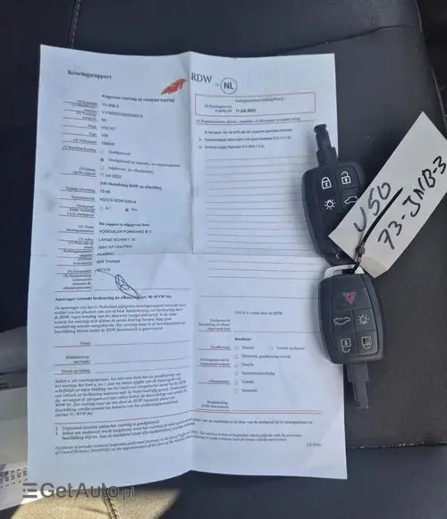 VOLVO V50 