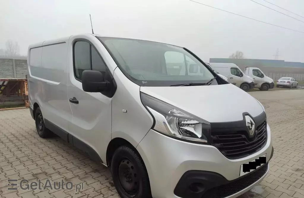 RENAULT Trafic 