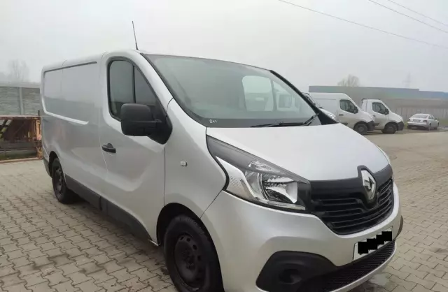 RENAULT Trafic 