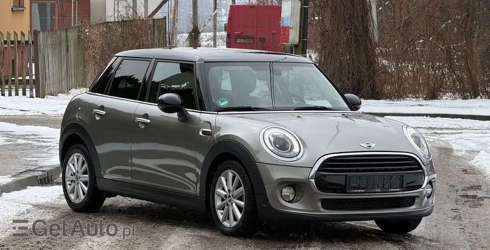 MINI Cooper John Works Trim