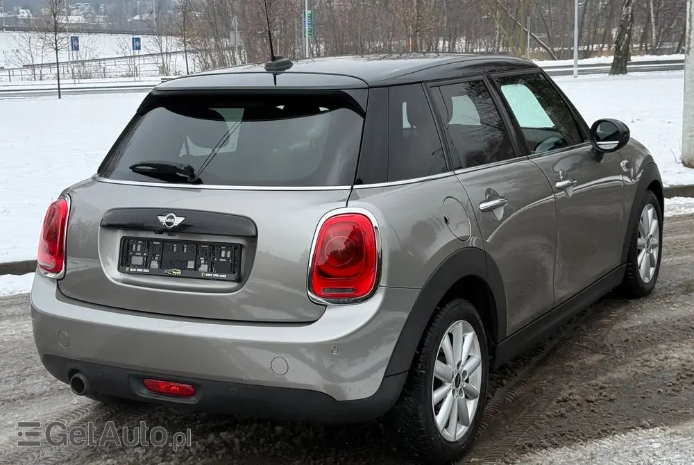 MINI Cooper John Works Trim