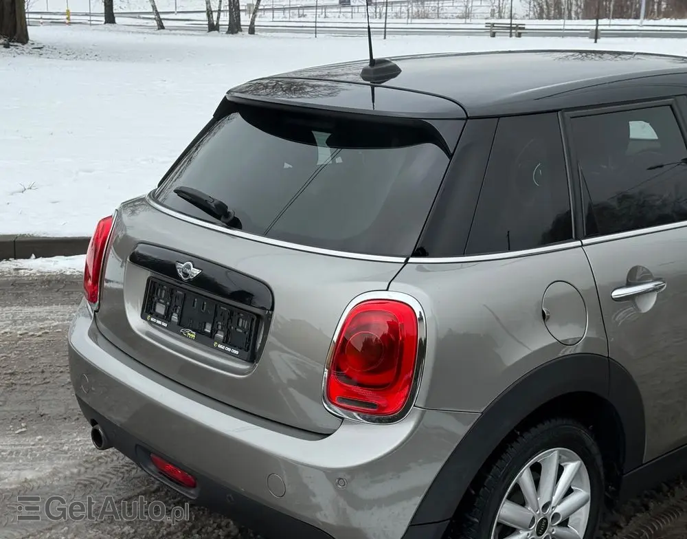 MINI Cooper John Works Trim