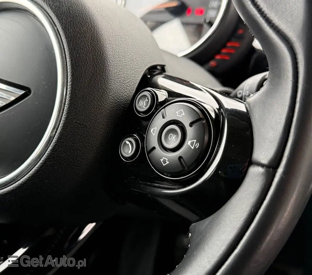 MINI Cooper John Works Trim