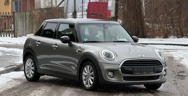 MINI Cooper John Works Trim