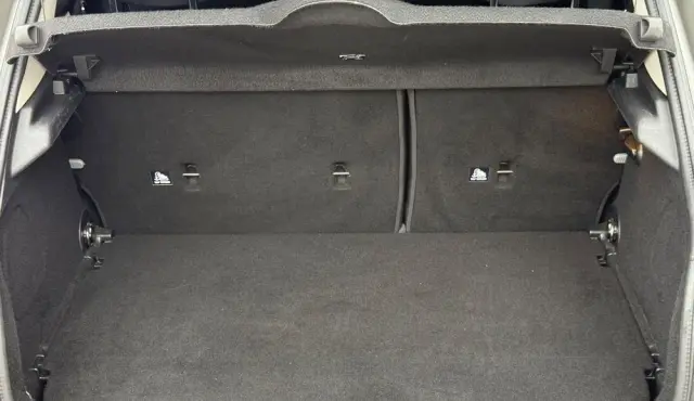 MINI Cooper John Works Trim