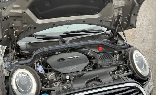 MINI Cooper John Works Trim