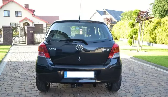 TOYOTA Yaris 