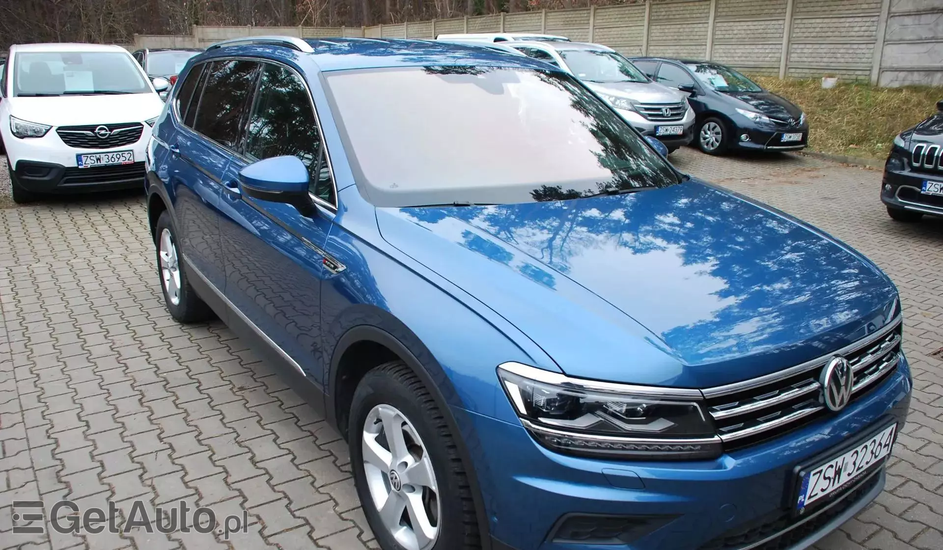 VOLKSWAGEN Tiguan 