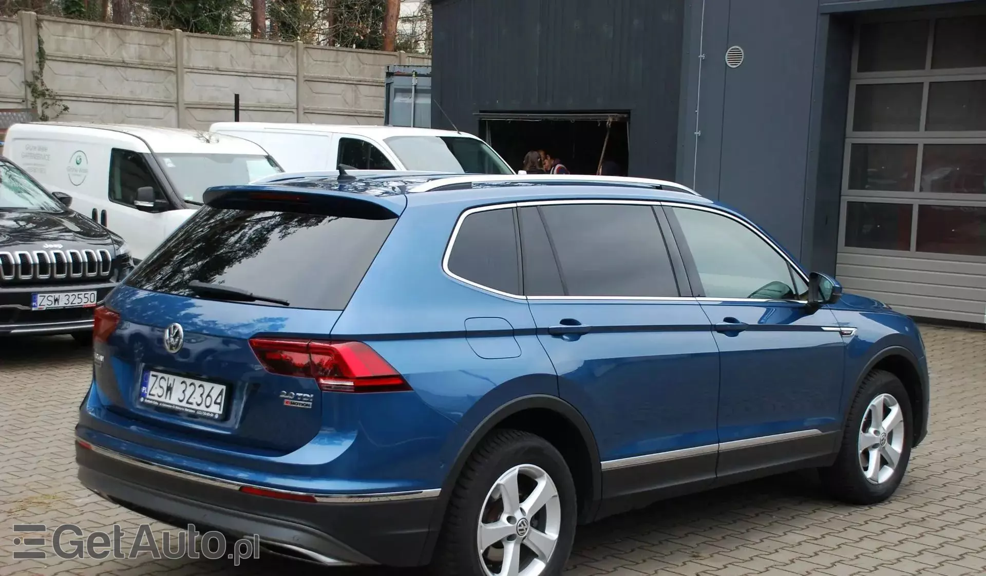 VOLKSWAGEN Tiguan 