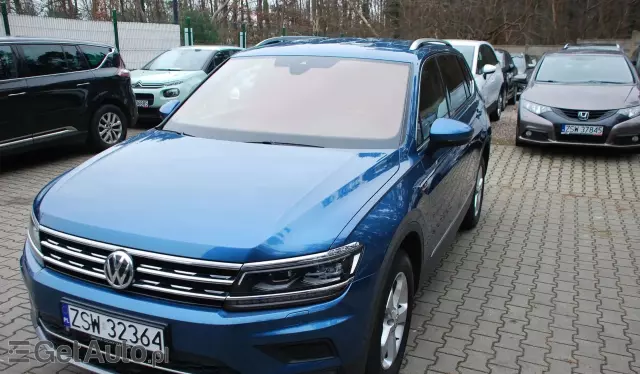 VOLKSWAGEN Tiguan 