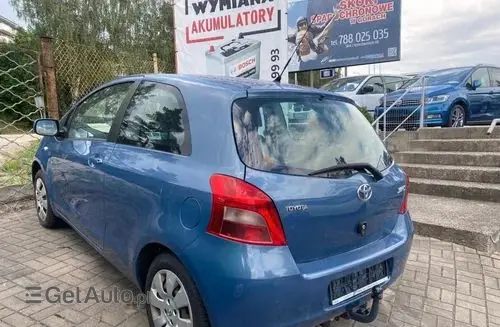 TOYOTA Yaris 