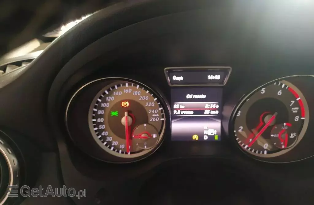 MERCEDES-BENZ GLA 