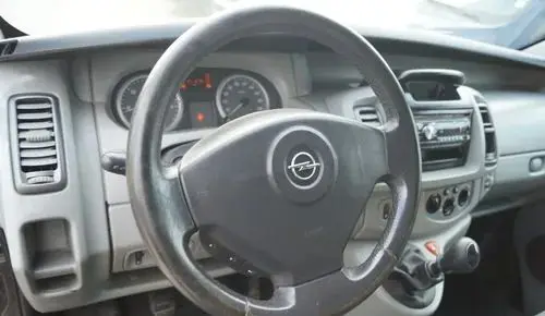 OPEL Vivaro 