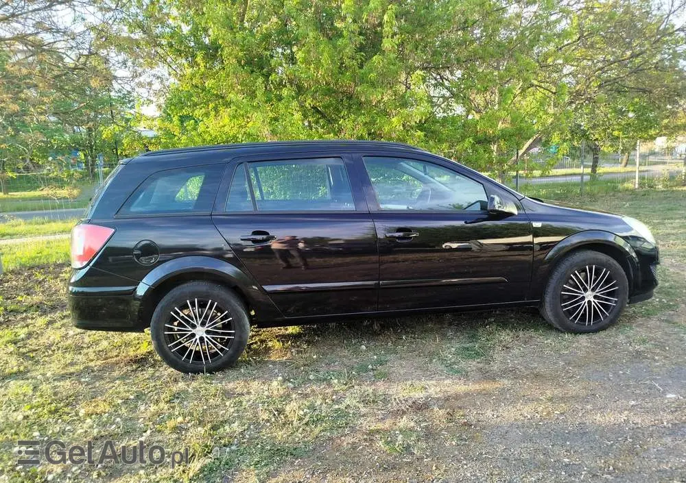 OPEL Astra 1.9 CDTI DPF Edition