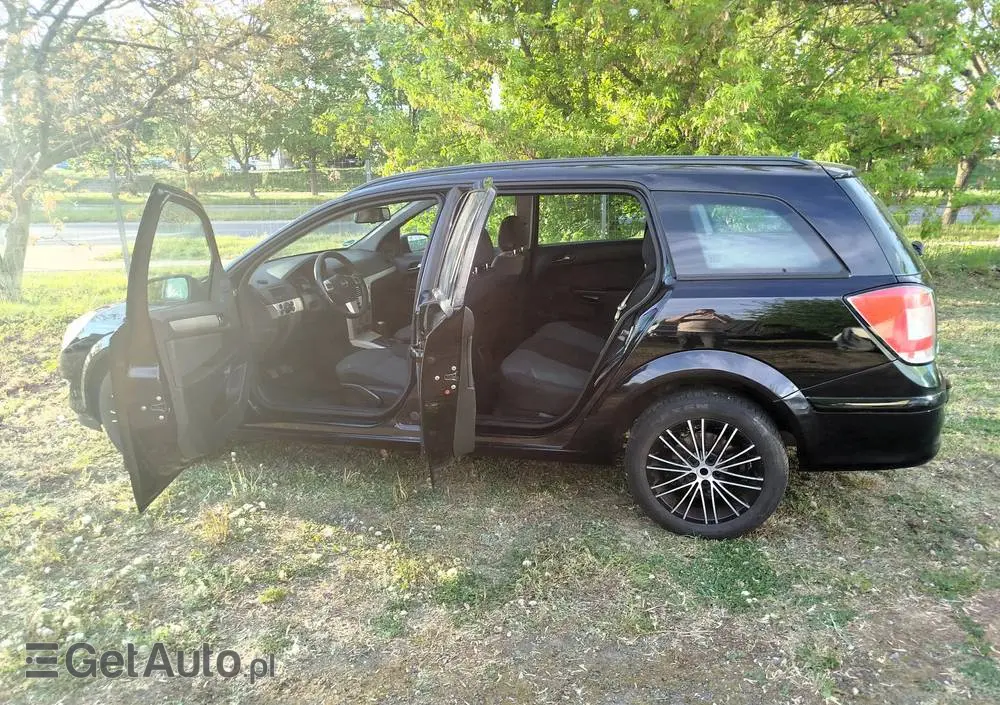 OPEL Astra 1.9 CDTI DPF Edition