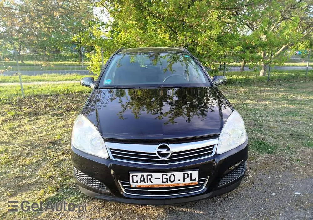 OPEL Astra 1.9 CDTI DPF Edition