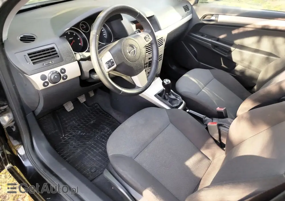 OPEL Astra 1.9 CDTI DPF Edition