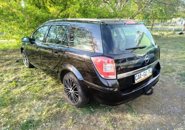 OPEL Astra 1.9 CDTI DPF Edition