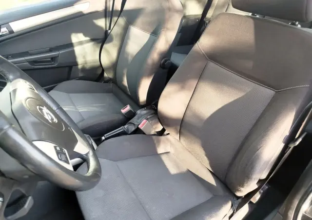 OPEL Astra 1.9 CDTI DPF Edition