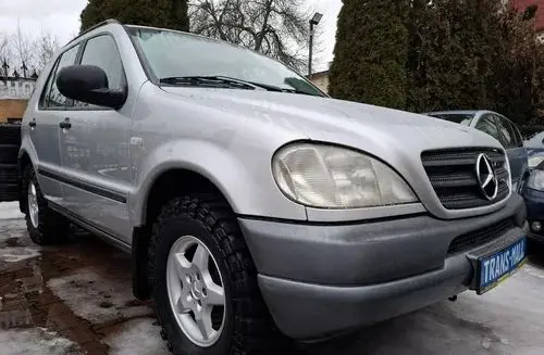 MERCEDES-BENZ ML 
