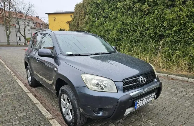 TOYOTA Rav 4 