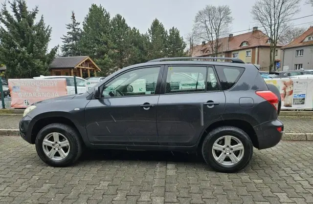 TOYOTA Rav 4 