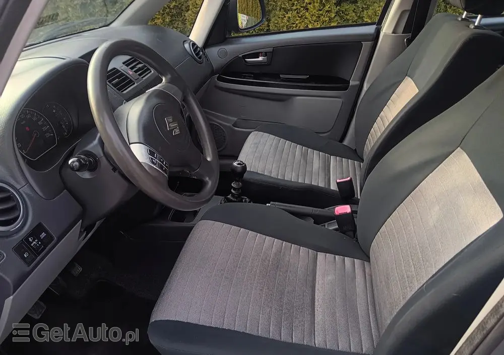 SUZUKI SX4 