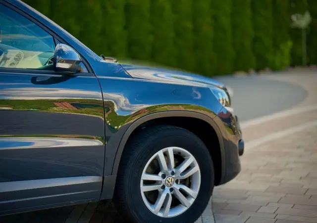 VOLKSWAGEN Tiguan 1.4 TSI BlueMotion Technology Cityscape