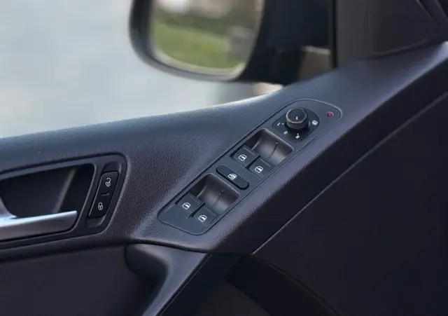 VOLKSWAGEN Tiguan 1.4 TSI BlueMotion Technology Cityscape