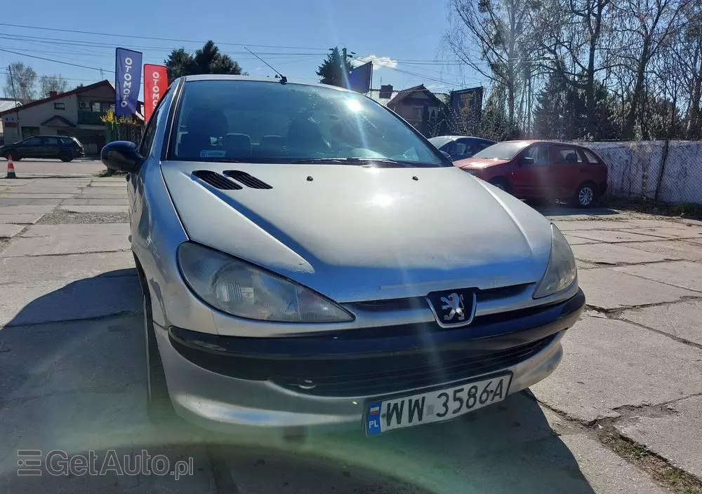 PEUGEOT 206 1.1 Husky