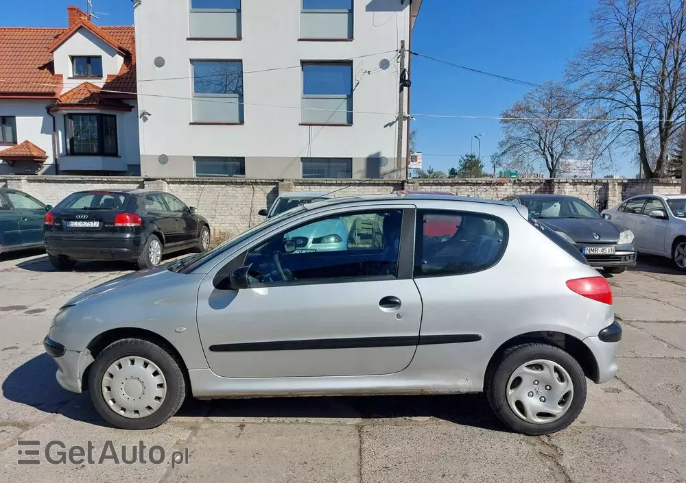 PEUGEOT 206 1.1 Husky