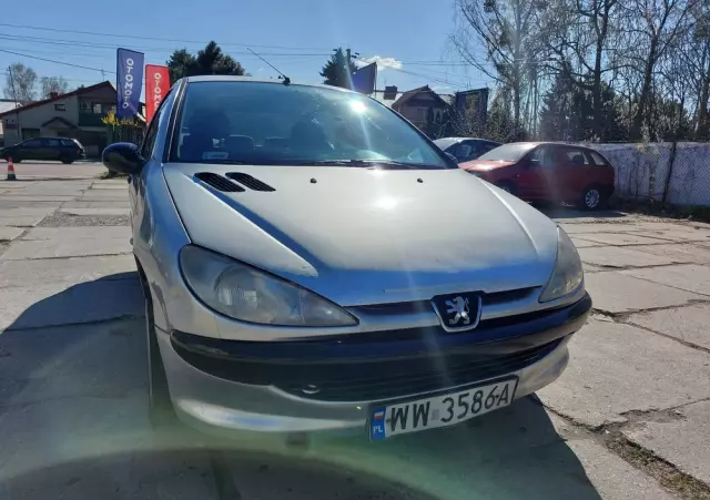 PEUGEOT 206 1.1 Husky