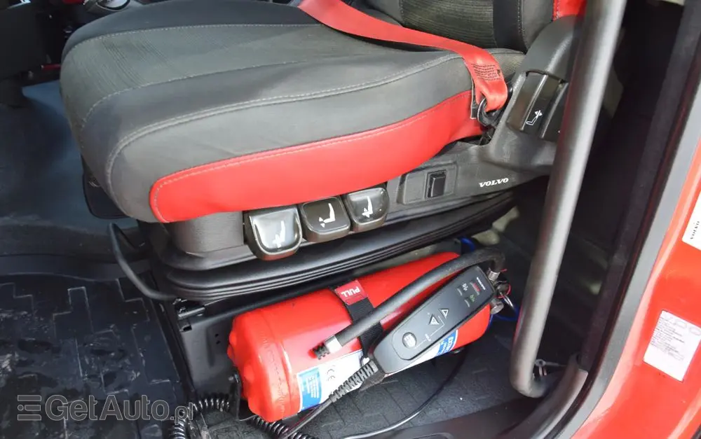 VOLVO FH500 / FULL ADR / HYDRAULIKA / EURO 6 / ACC / LEDY / ALUFELGI / FULL SPOILERY / SERWISOWANY / SPROWADZONY 