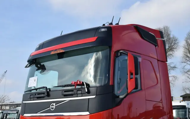 VOLVO FH500 / FULL ADR / HYDRAULIKA / EURO 6 / ACC / LEDY / ALUFELGI / FULL SPOILERY / SERWISOWANY / SPROWADZONY 