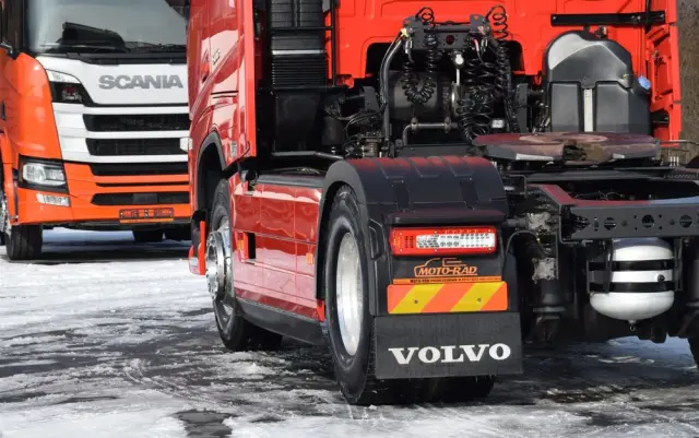 VOLVO FH500 / FULL ADR / HYDRAULIKA / EURO 6 / ACC / LEDY / ALUFELGI / FULL SPOILERY / SERWISOWANY / SPROWADZONY 