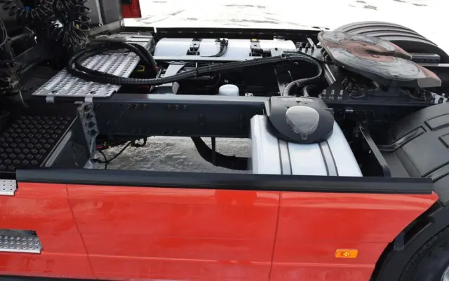 VOLVO FH500 / FULL ADR / HYDRAULIKA / EURO 6 / ACC / LEDY / ALUFELGI / FULL SPOILERY / SERWISOWANY / SPROWADZONY 