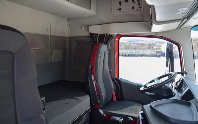 VOLVO FH500 / FULL ADR / HYDRAULIKA / EURO 6 / ACC / LEDY / ALUFELGI / FULL SPOILERY / SERWISOWANY / SPROWADZONY 