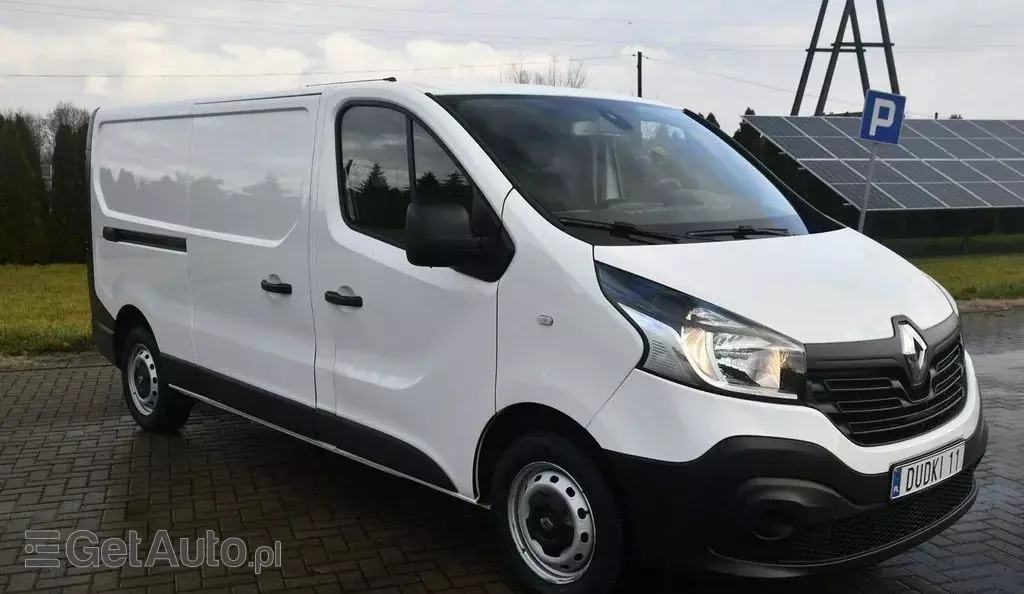 RENAULT Trafic 