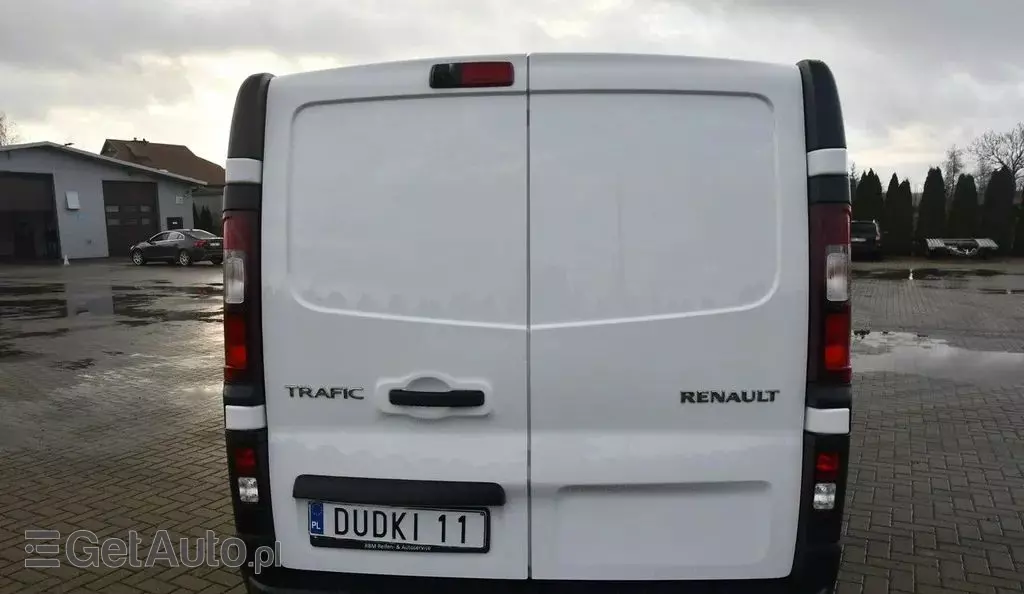 RENAULT Trafic 