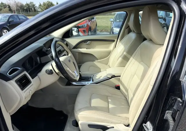 VOLVO S80 D4 Drive-E Momentum