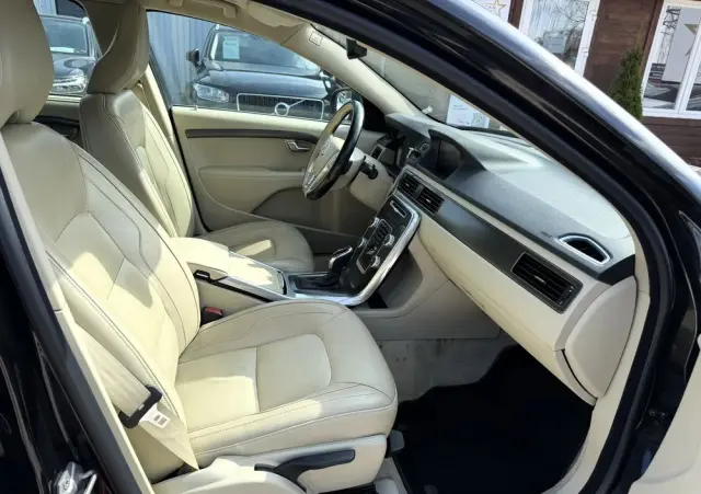 VOLVO S80 D4 Drive-E Momentum