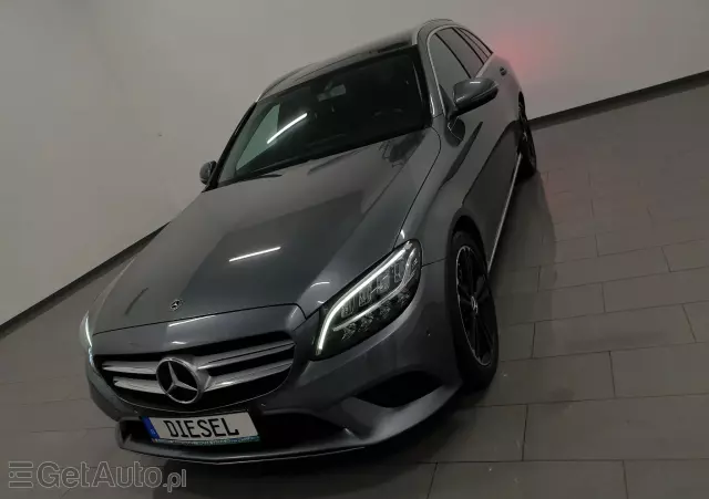 MERCEDES-BENZ Klasa C 220 d T 9G-TRONIC Avantgarde