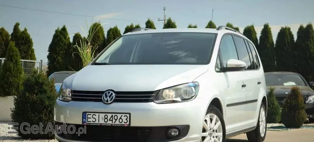 VOLKSWAGEN Touran 