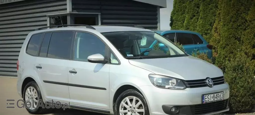 VOLKSWAGEN Touran 