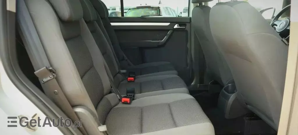 VOLKSWAGEN Touran 