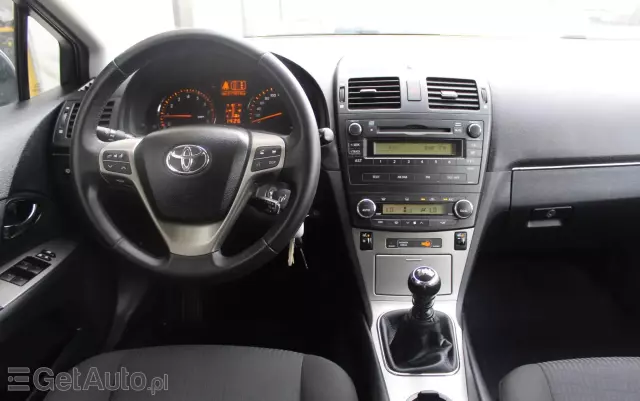 TOYOTA Avensis 