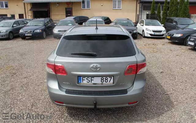 TOYOTA Avensis 