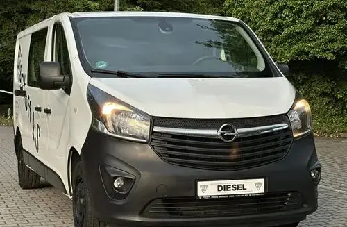 OPEL Vivaro 