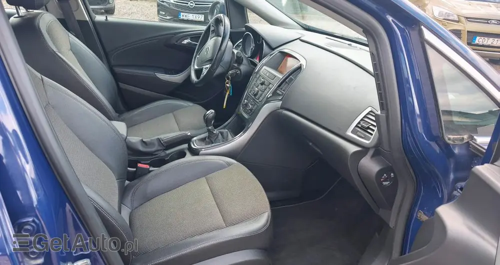 OPEL Astra 1.6 Design Edition